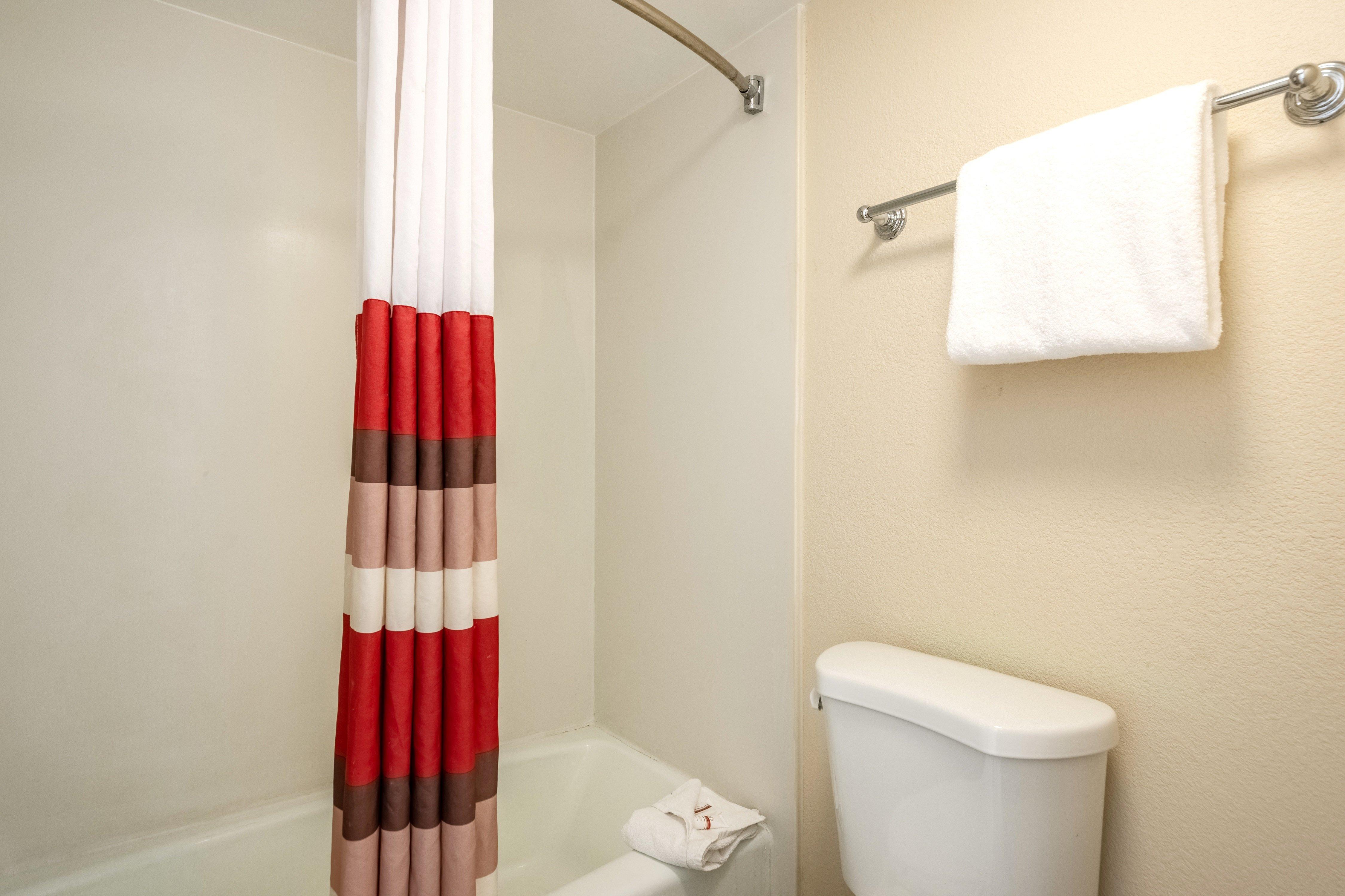 Red Roof Inn Tampa Bay - Сейнт Питърсбърг Екстериор снимка
