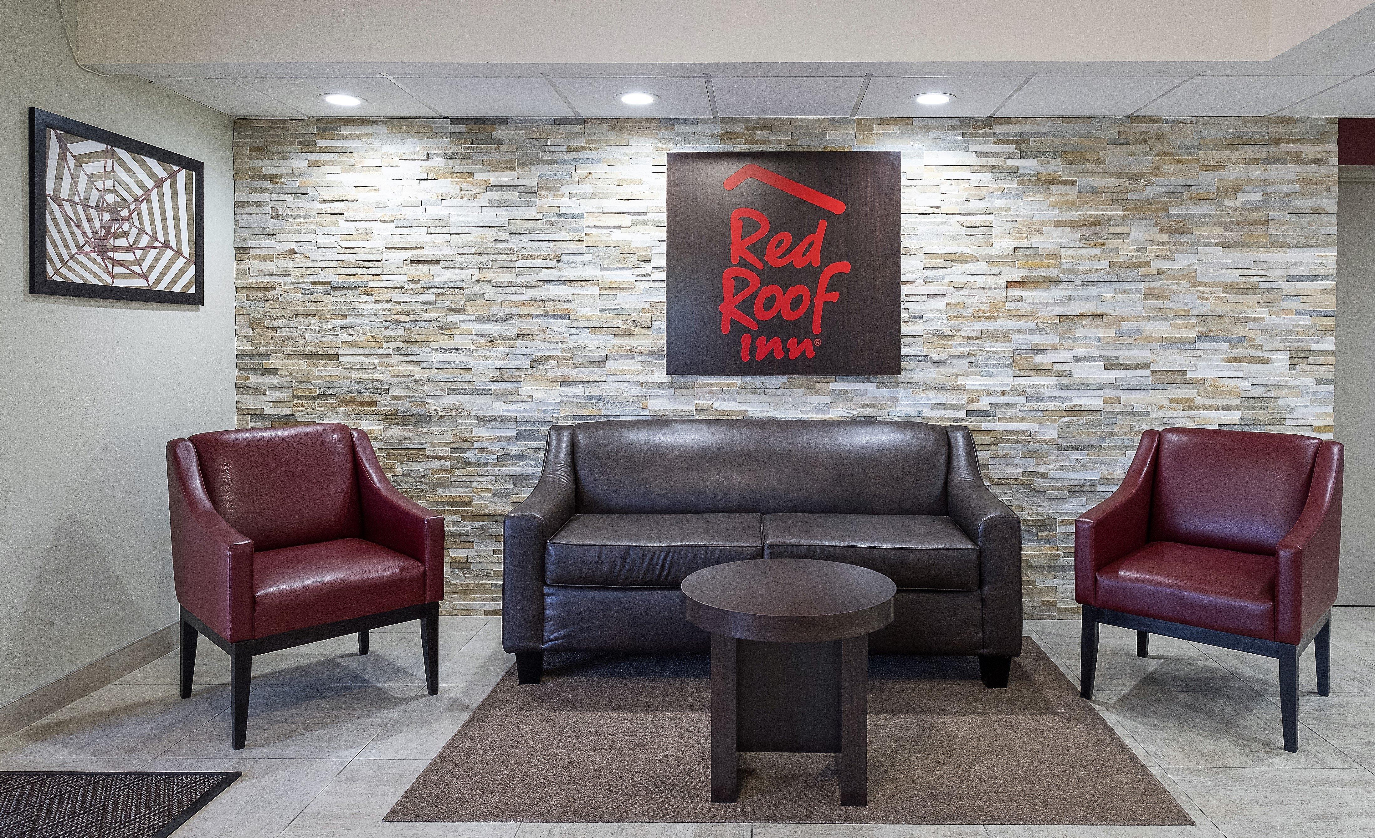 Red Roof Inn Tampa Bay - Сейнт Питърсбърг Екстериор снимка