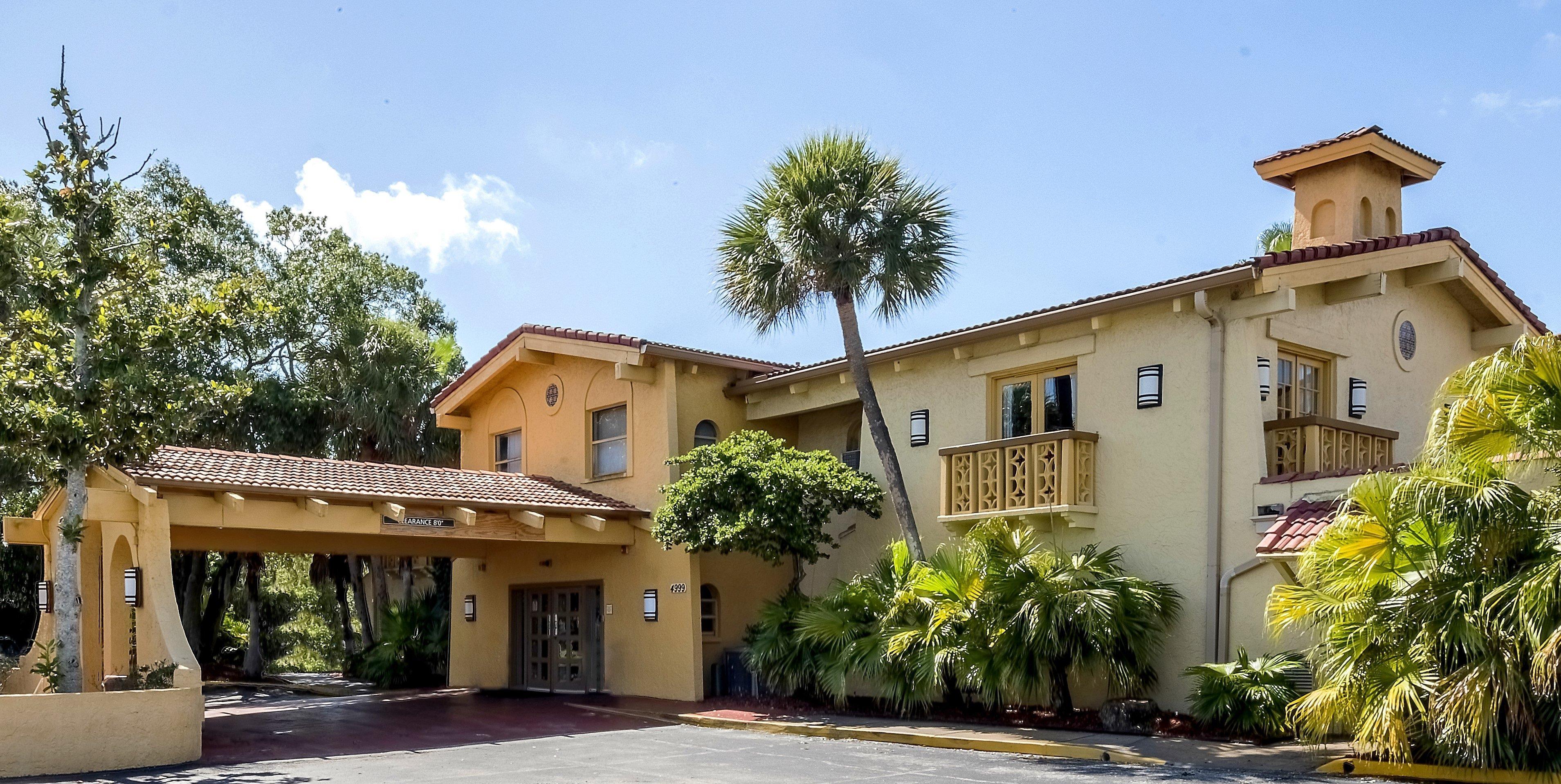 Red Roof Inn Tampa Bay - Сейнт Питърсбърг Екстериор снимка